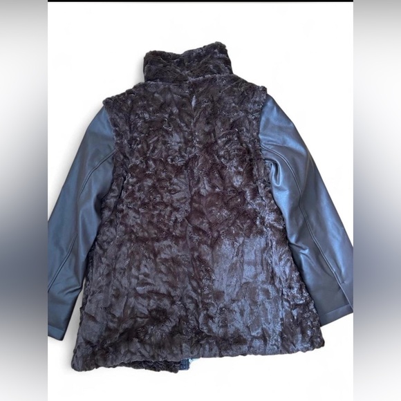 Dennis Basso new Luxe Cozy Brown fx Fur Plush Layering Jacket / Vest medium - Picture 5 of 15